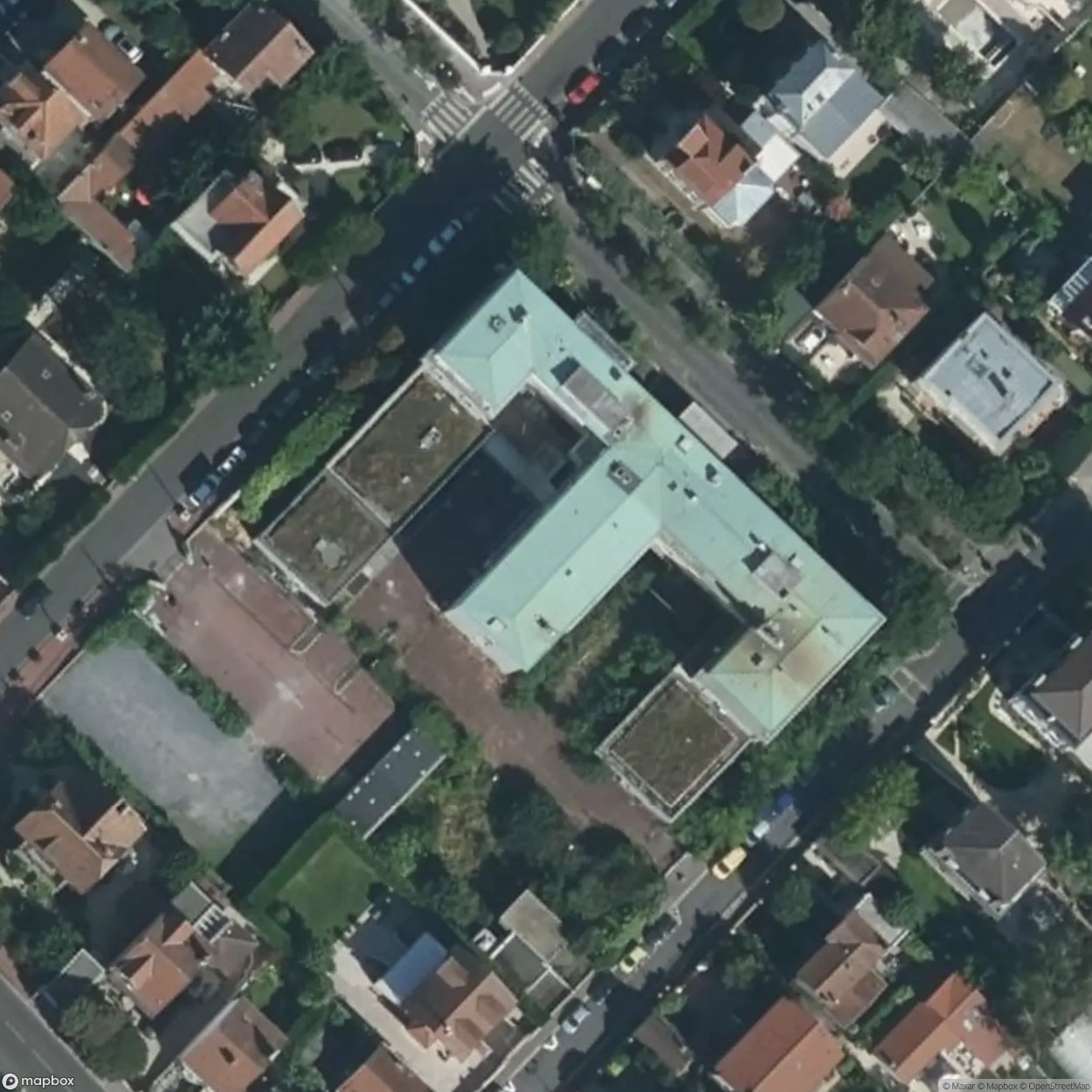 Private Hospital [FRA]