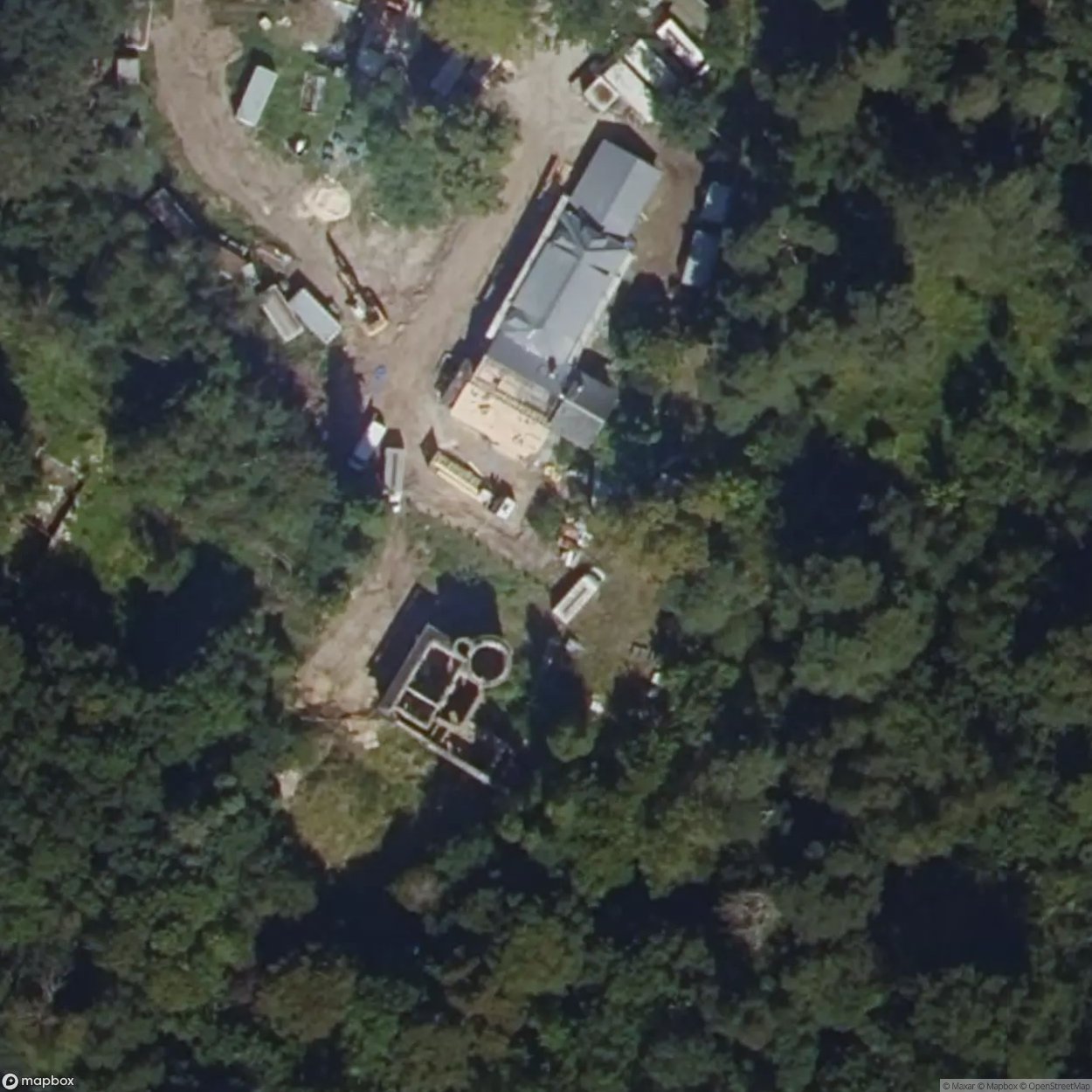 Villa Sombrero / Blue Library Villa [FRA]