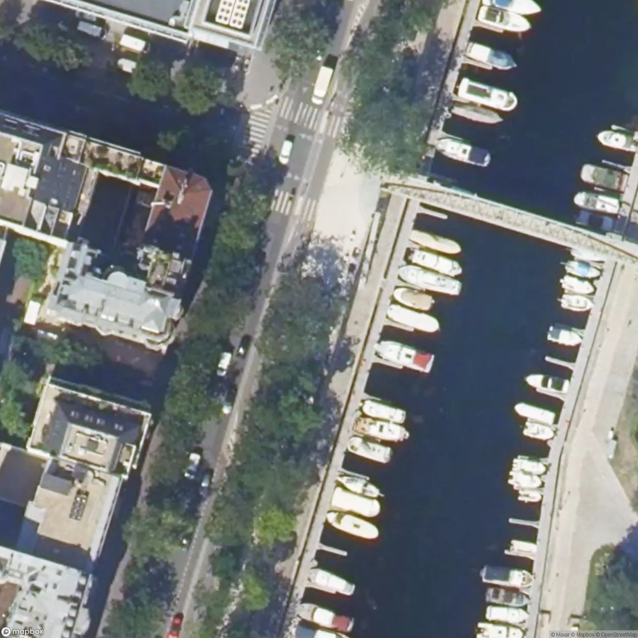 Arsenal Metro Station [FRA]