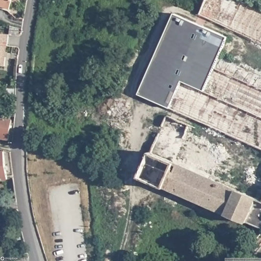 The Avrela Factory / Usine Gangster [FRA]