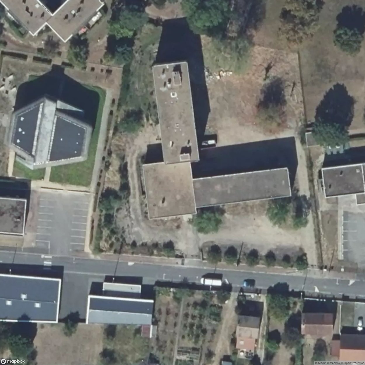 Nurse School / École des Infirmières [FRA]