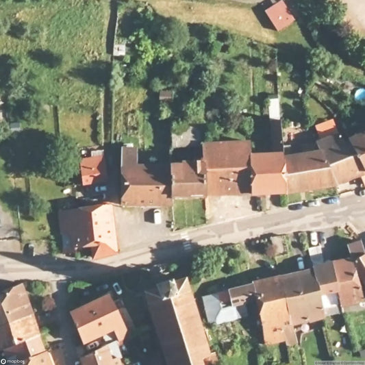 Attached House [FRA]