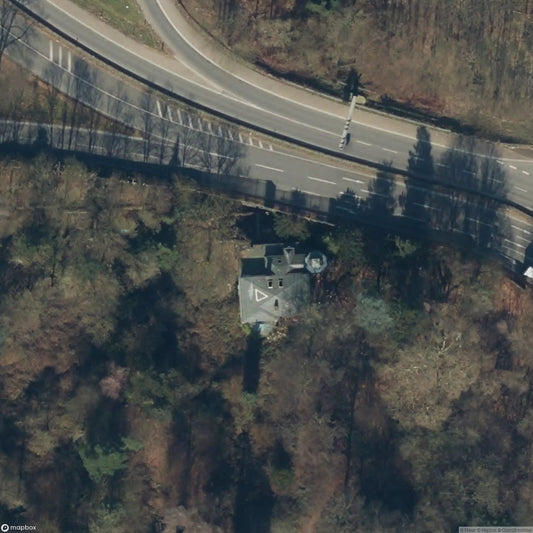 Villa in Yellow [DEU]