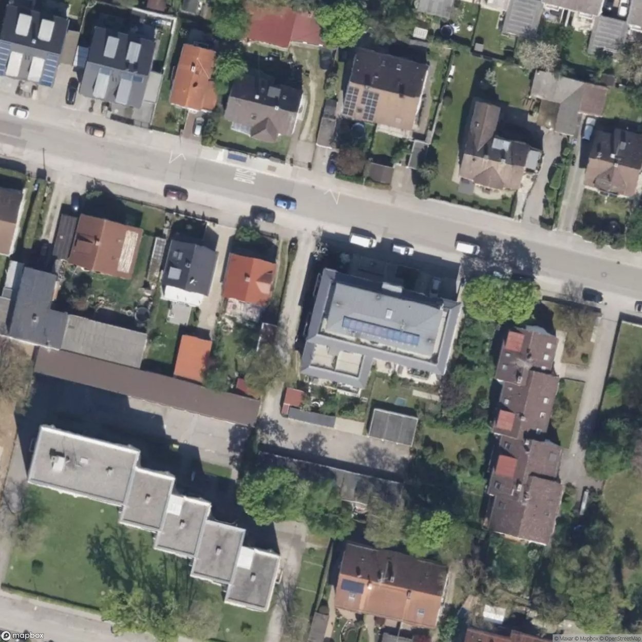 Car Dealer with Workshop [DEU]