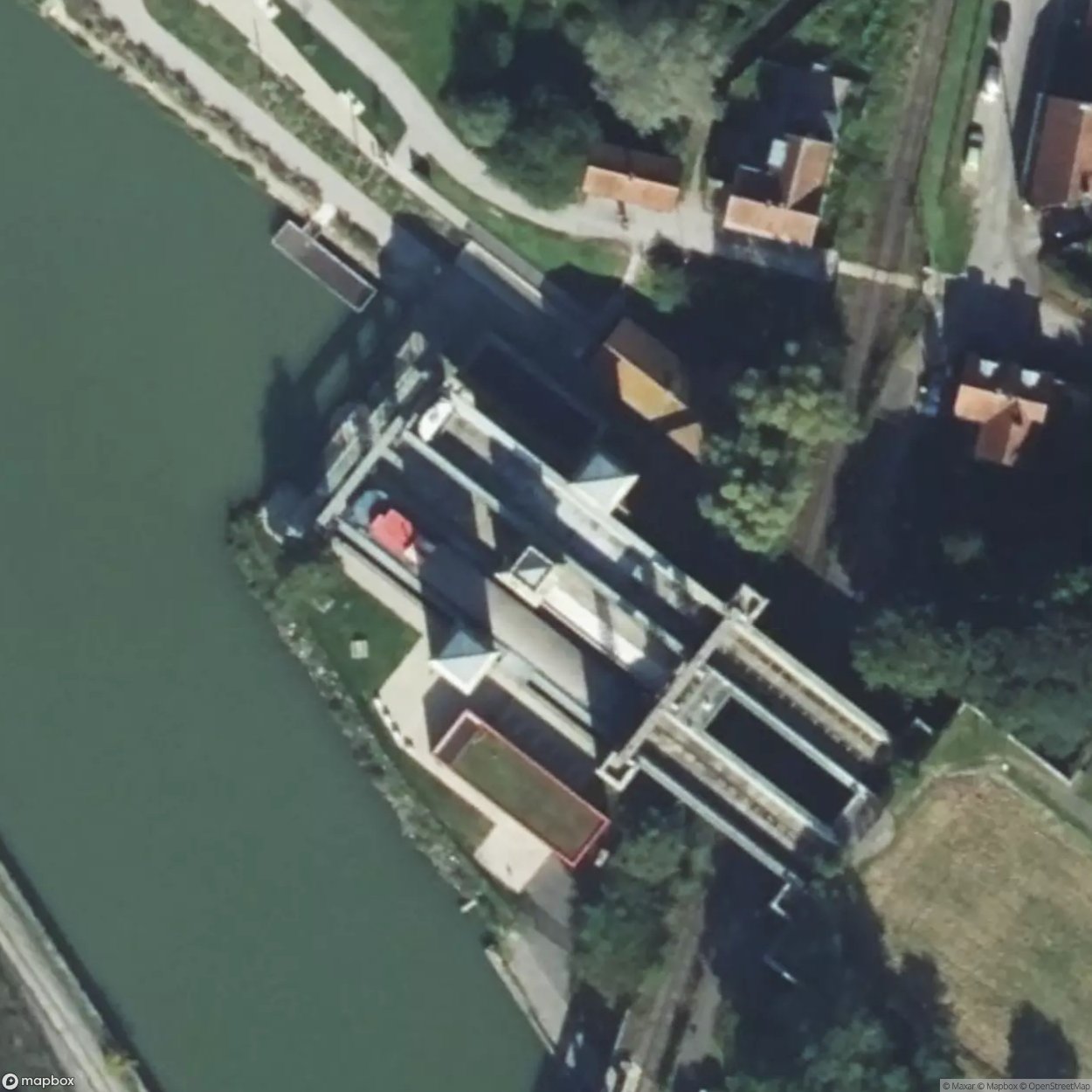 Boat Lift Fontinettes Arques [FRA]