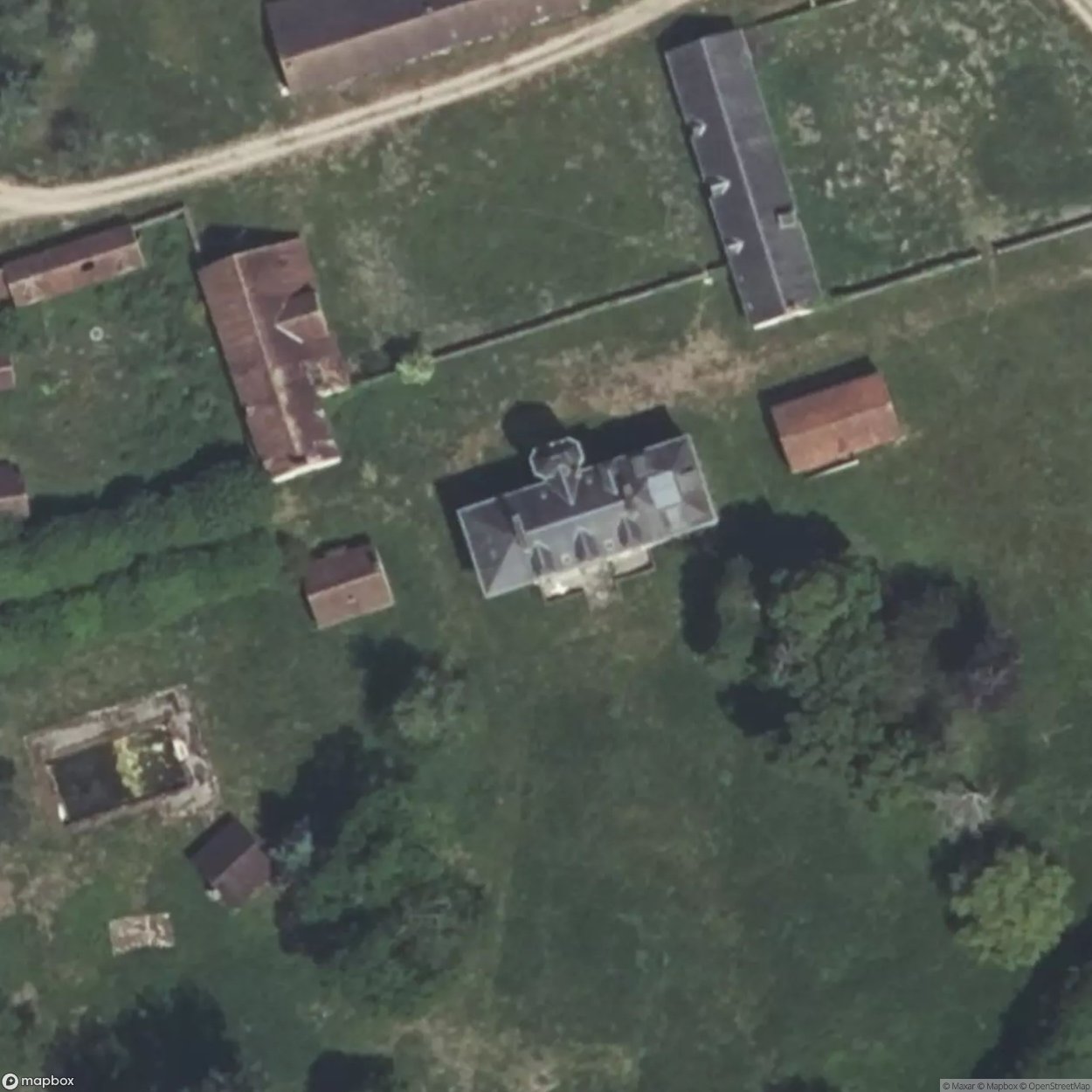 Double Bear Mansion [FRA] #01447