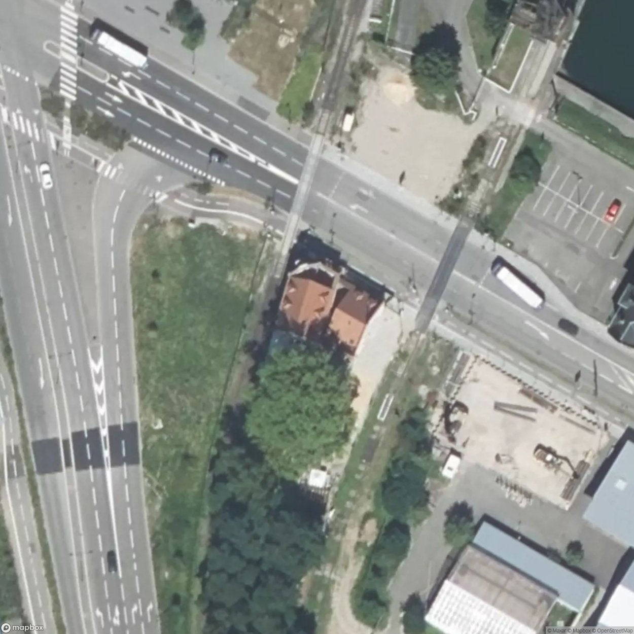 Guesthouse (Ruins) [FRA]