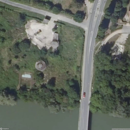 Beach Swimming Pool / La Plage Pool [FRA]