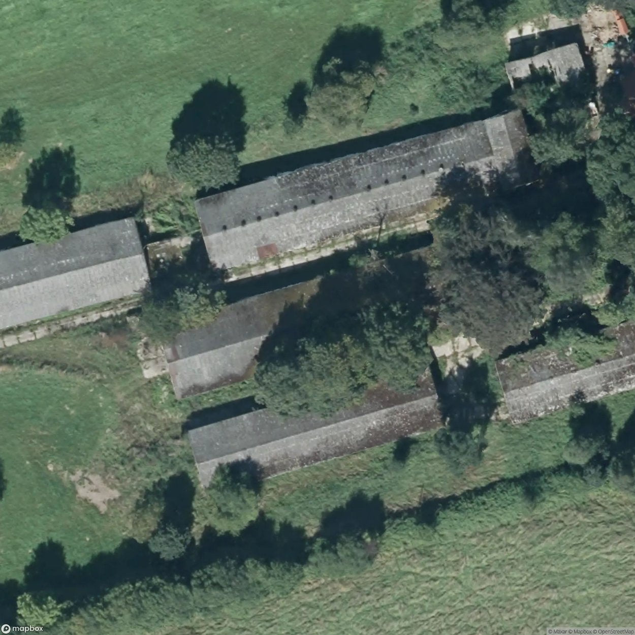 Building with Car [DEU]