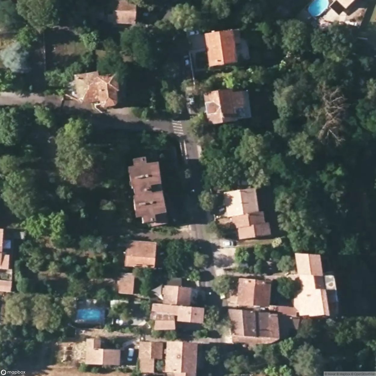 Pink Residence [FRA]