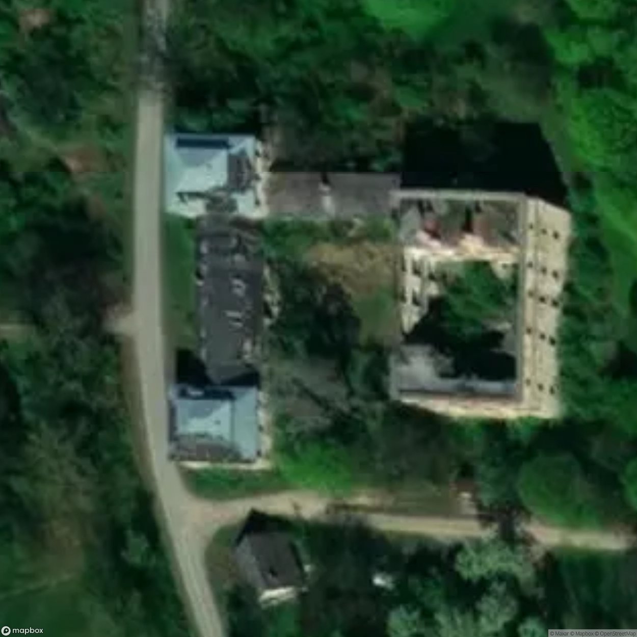 Palace ruins 3 [POL]