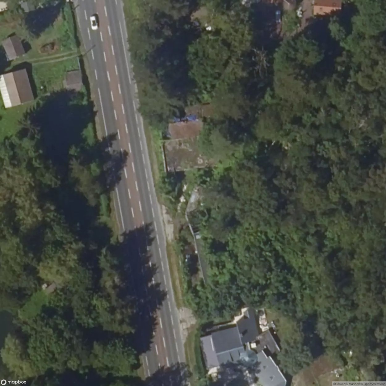 Picturesque Garage / Garage Pittoresque [FRA]