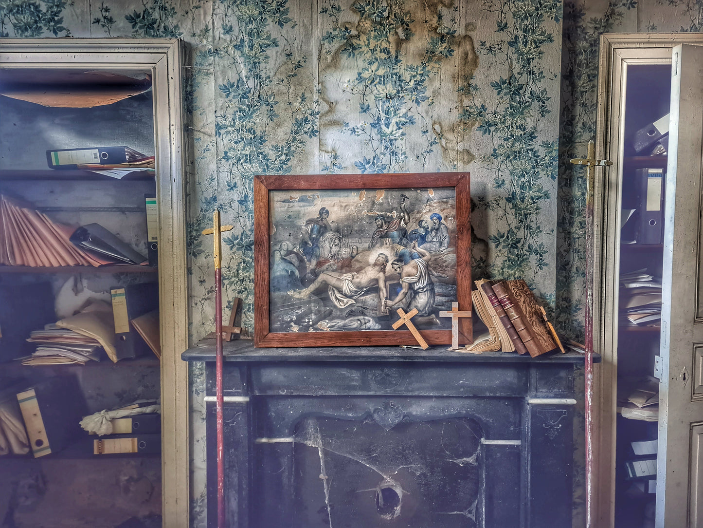 Holy House [BEL] The Urbex Factory