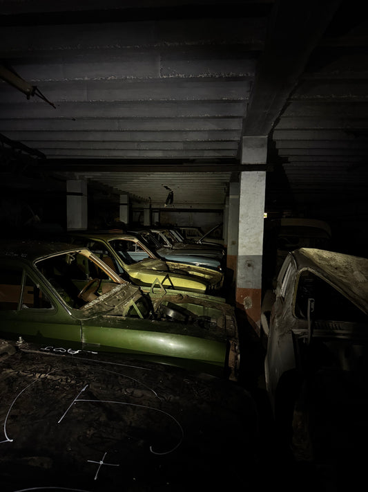 Ford Garage [BEL] The Urbex Factory