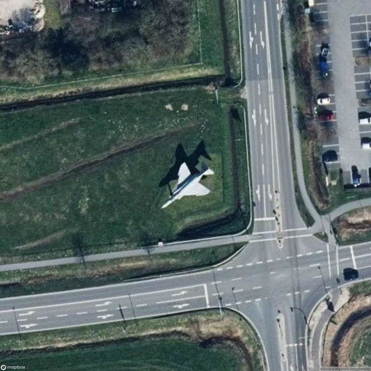 F - 4F Phantom - Denkmal [DUI] - The Urbex Factory