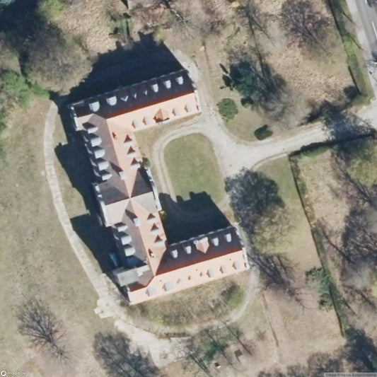 Schloss Fürstenberg [DUI] - The Urbex Factory